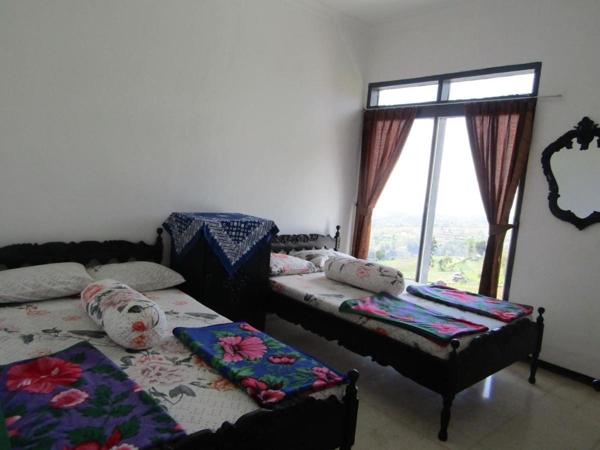 Hotel Pantes Sarangan Εξωτερικό φωτογραφία